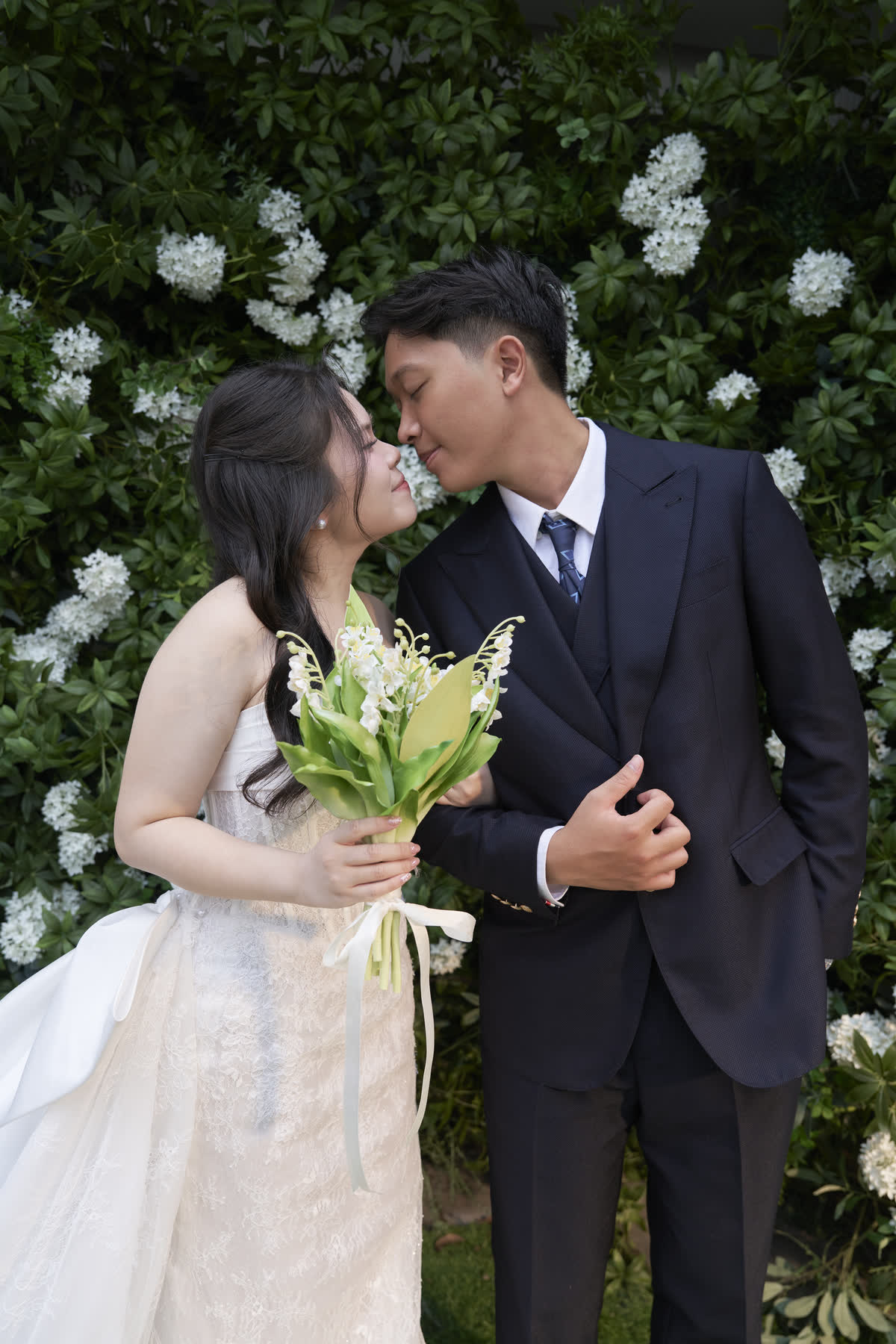 Cô dâu chú rể
